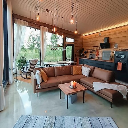 Villa Kokkoranta - Lake House With The View タンペレ エクステリア 写真